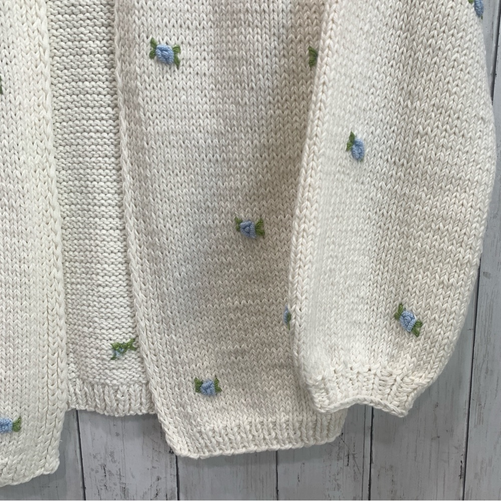 Fanm Mon Hand Knit embroidered blue rose cardigan cotton handcrafted XS/S NEW - Picture 8 of 15